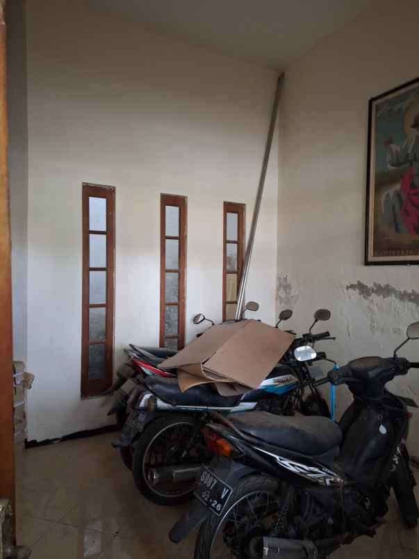 gudang siap pakai jejer 2 di medokan asri