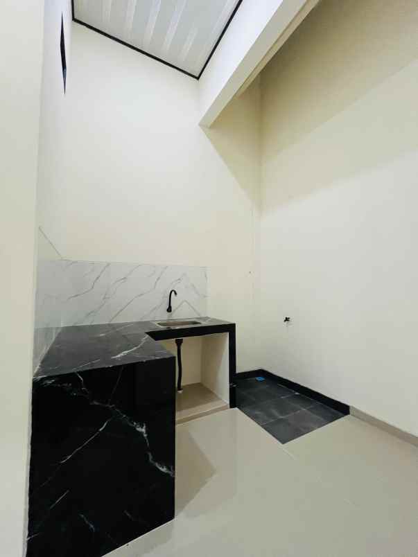 hunian clasic minimalis 5 x 10 200 jutaan