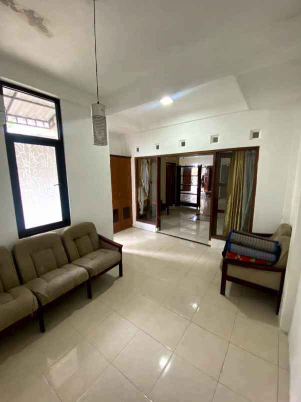 jual rumah bagus di banyumanik