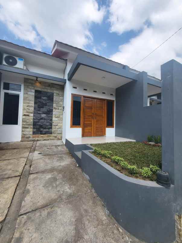 jual rumah baru full furnished ungaran semarang