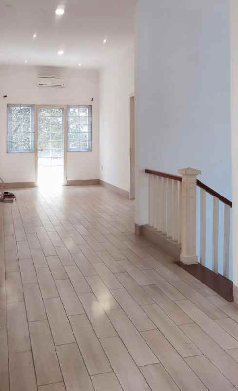 jual rumah hook rapi taman semanan indah jak bar