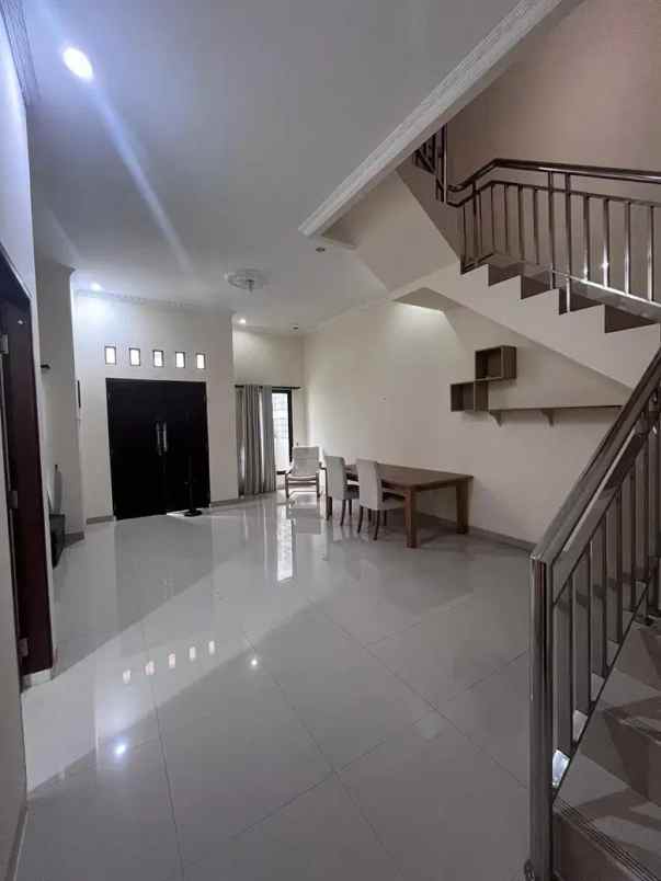 jual rumah luas dalam cluster cirendeu ciputat