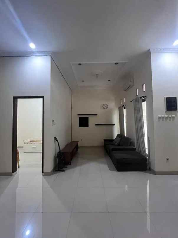 jual rumah luas dalam cluster cirendeu ciputat