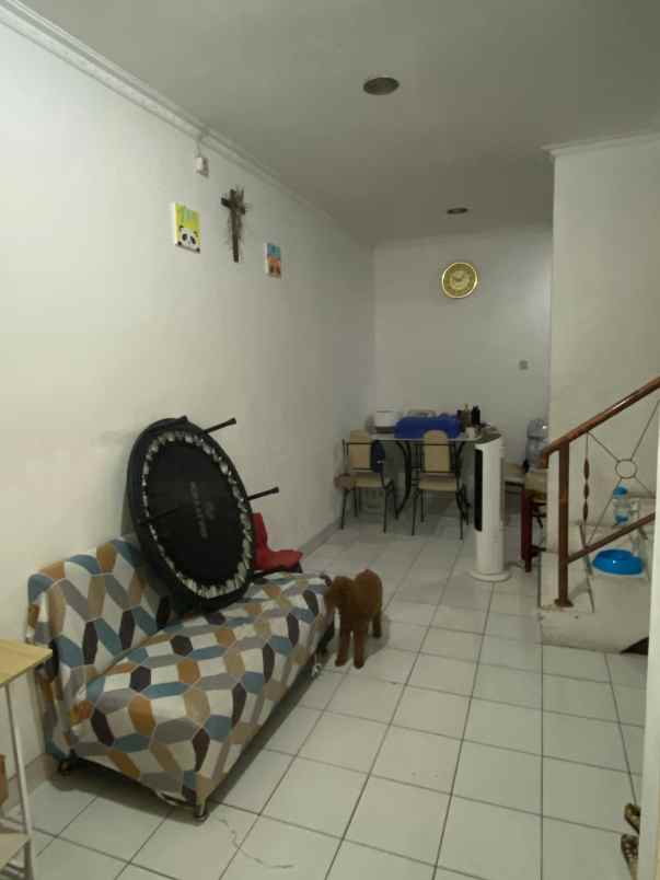 jual rumah taman palem lestari jak bar