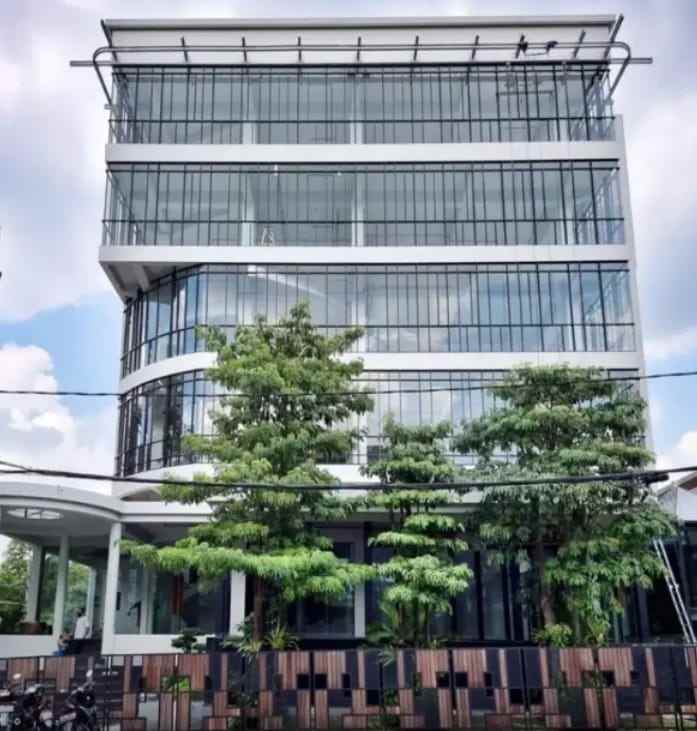 kantor 7 lantai disewakan jl dharmawangsa jkt selatan