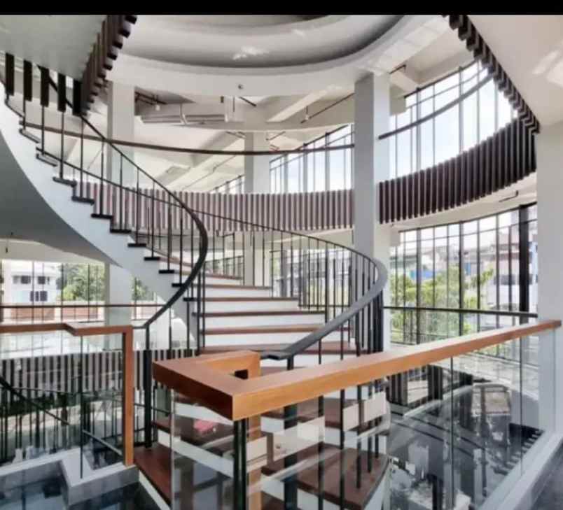 kantor 7 lantai disewakan jl dharmawangsa jkt selatan