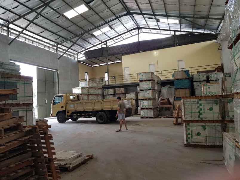 komersial jl haji maulana