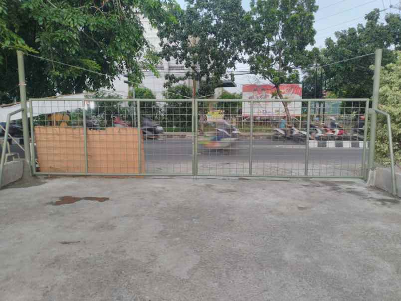 komersial jl haji maulana