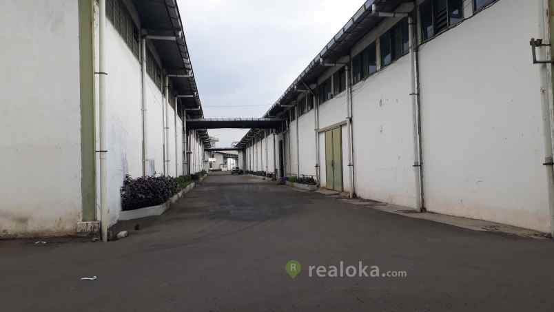 komersial ujung berung