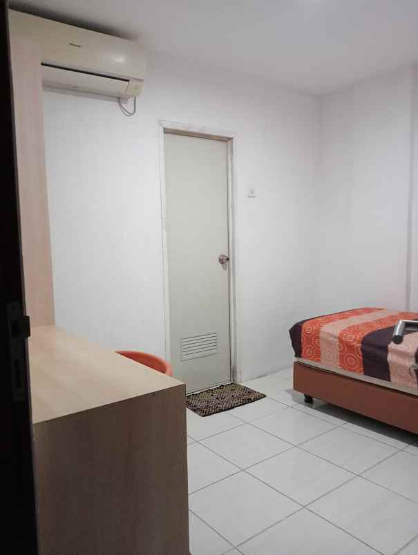 kost e1 khusus putri