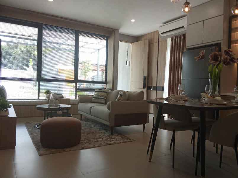 promo rumah mewah 3 lantai di cilandak jakarta selatan