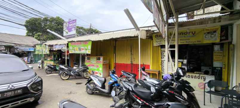 ruang usaha strategis di pasar rebo jakarta timur