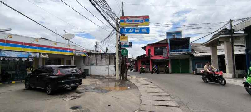 ruang usaha strategis di pasar rebo jakarta timur