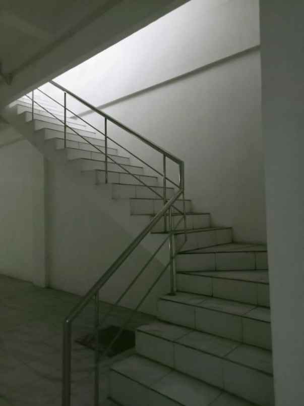 ruko 3 lantai istimewa depan rshs kota bandung