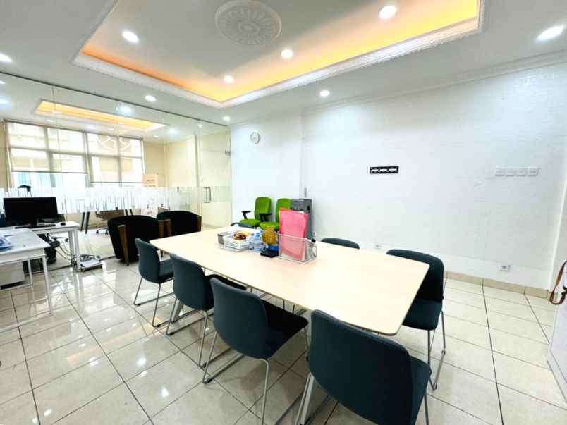 ruko crown palace 4lt 63m tebet jakarta selatan