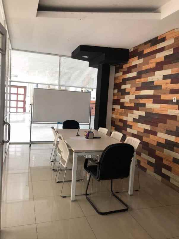 ruko sewa di setiabudi gegerkalong sukasari bandung