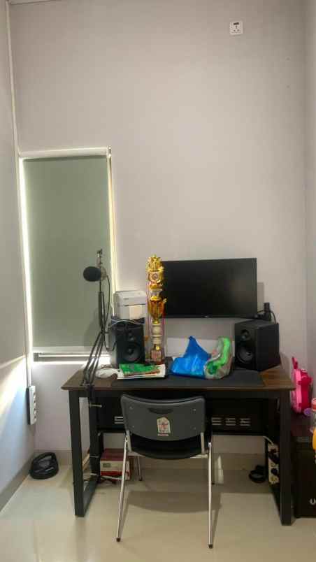 rumah 2 lantai dalam perumahan di potorono banguntapan