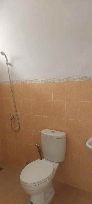 rumah 2 lantai di atang sanjaya bogor