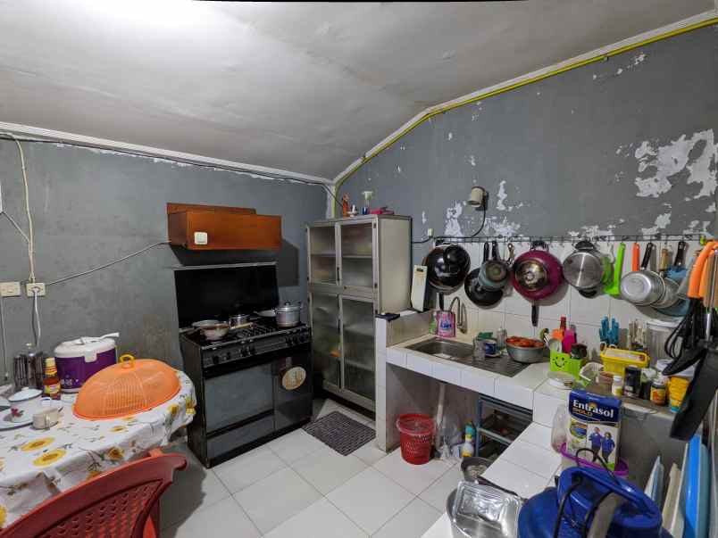 rumah 2 lantai di beji dekat akses tol