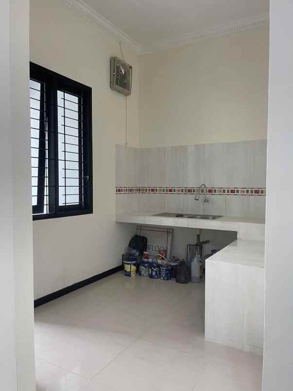 rumah 2 lantai pakuwon city puri asri nego