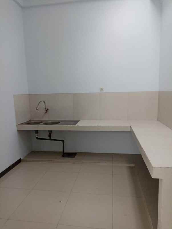 rumah 2 lantai puri galaxy surabaya timur nego