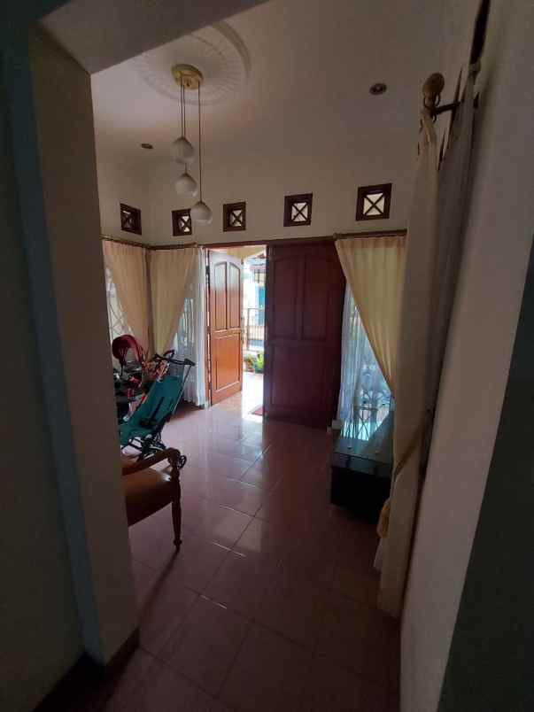 rumah akses 2 mobilea bukit duri 2 km ke stasiun tebet