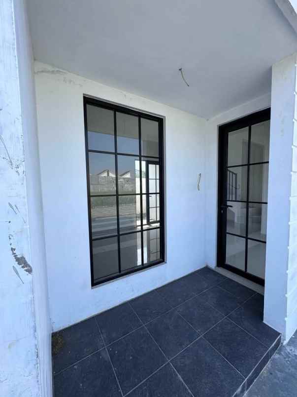 rumah american style lokasi perumahan sukun