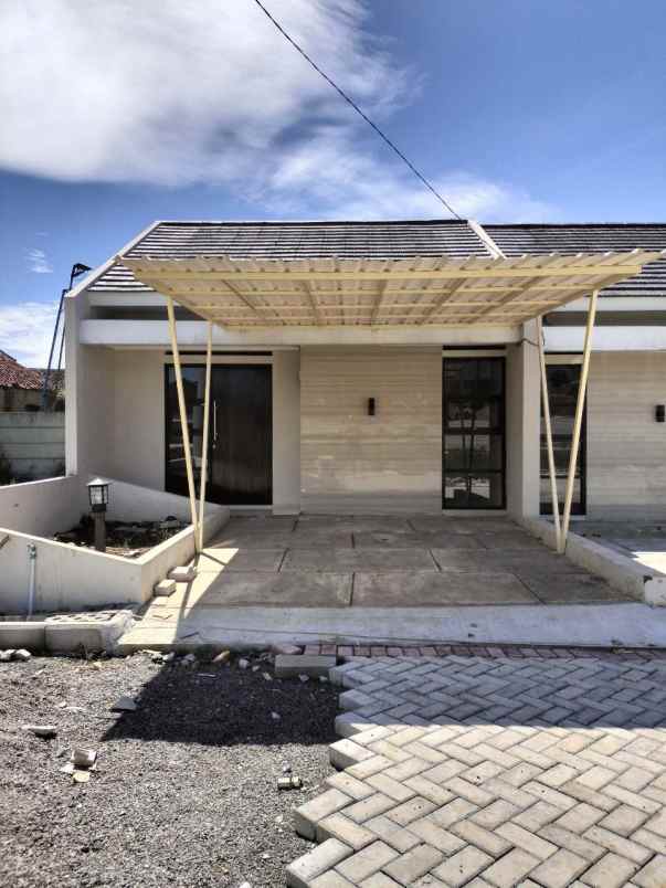 rumah asri dan nyaman di banjaran