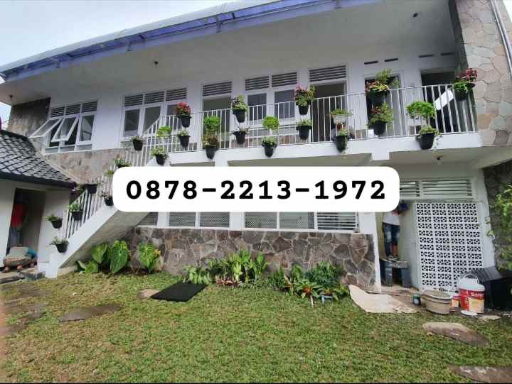 rumah bagus terawat dekat ke dprd kota bandung