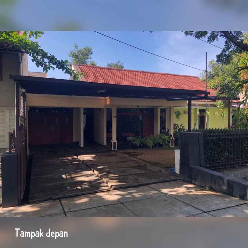 rumah bagus untuk kantor cafe dan kosan di bandung