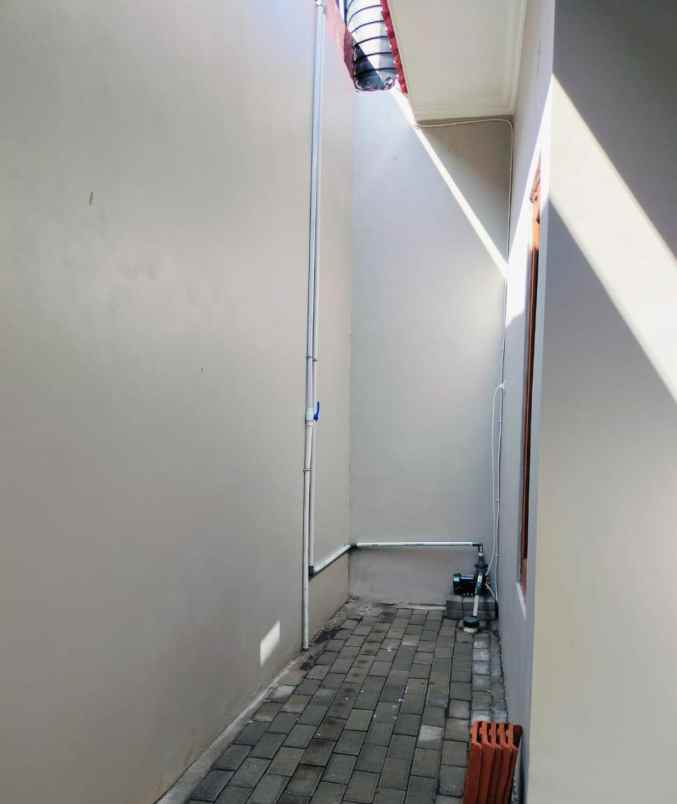 rumah baru 3 kamar view sawah dekat bandara adisucipto