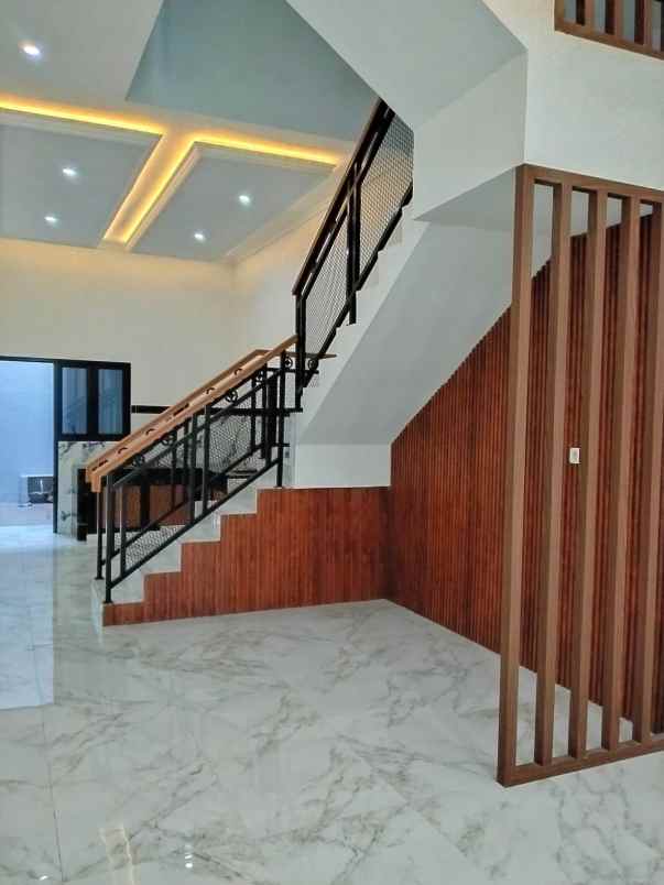 rumah baru daerah kemayoran jakarta pusat