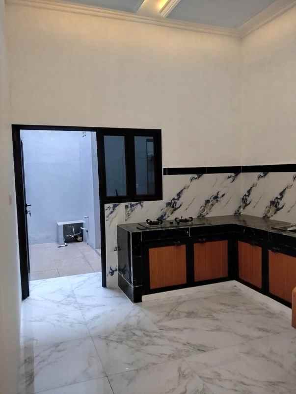 rumah baru daerah kemayoran jakarta pusat