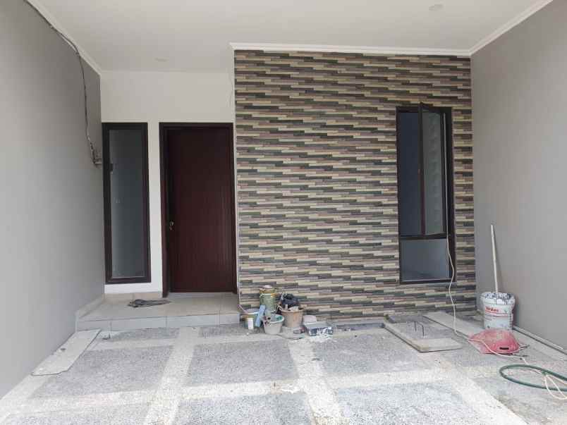 rumah baru dalam komplek pdk cipondoh tangerang