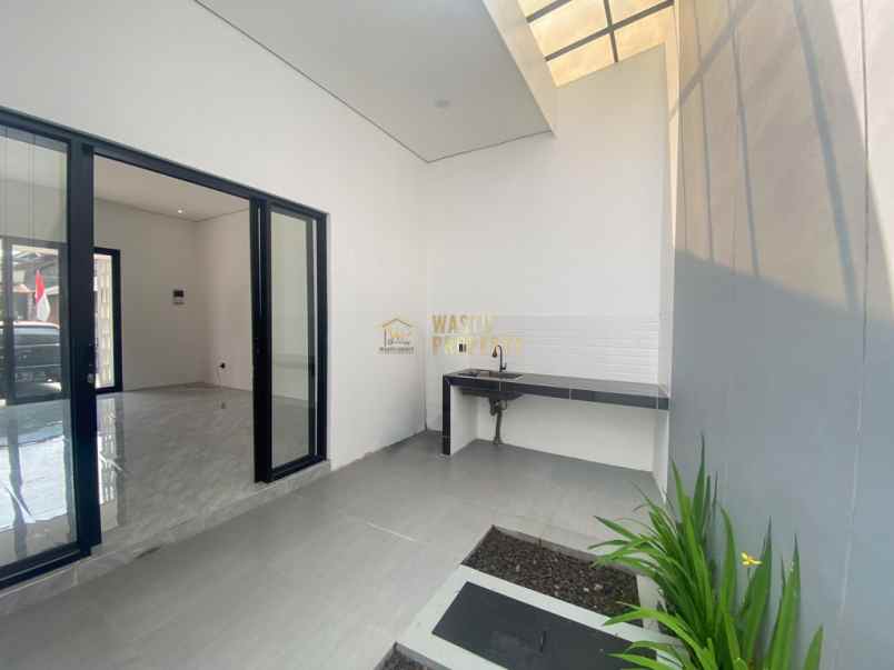 rumah baru proses bangun dekat mall sch