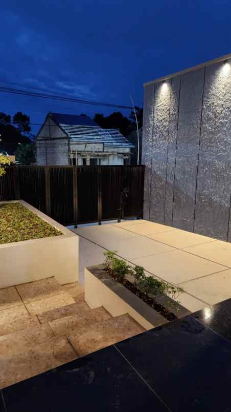 rumah baru siap huni nempel jalan aspal shm ready
