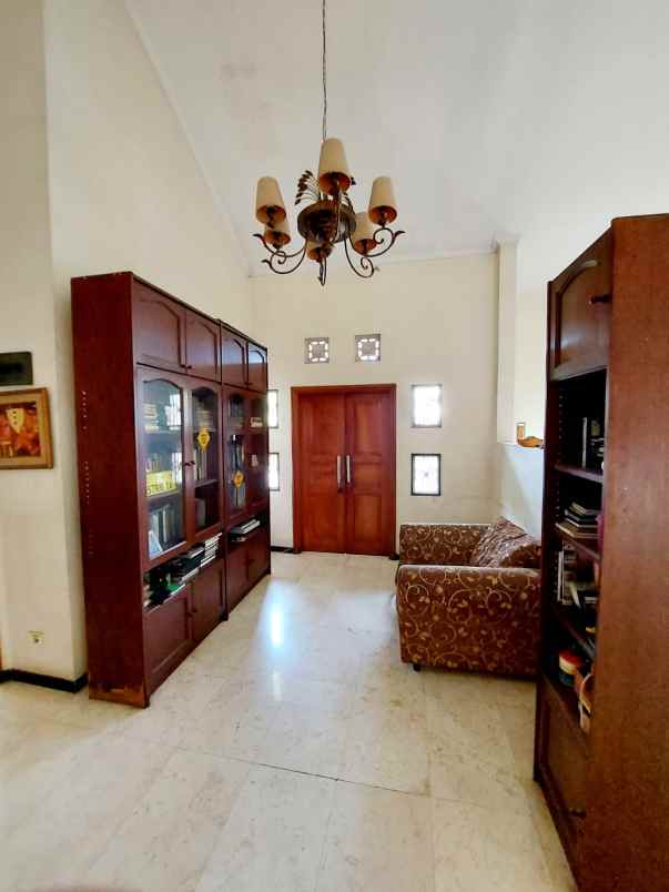 rumah bintaro sektor 9