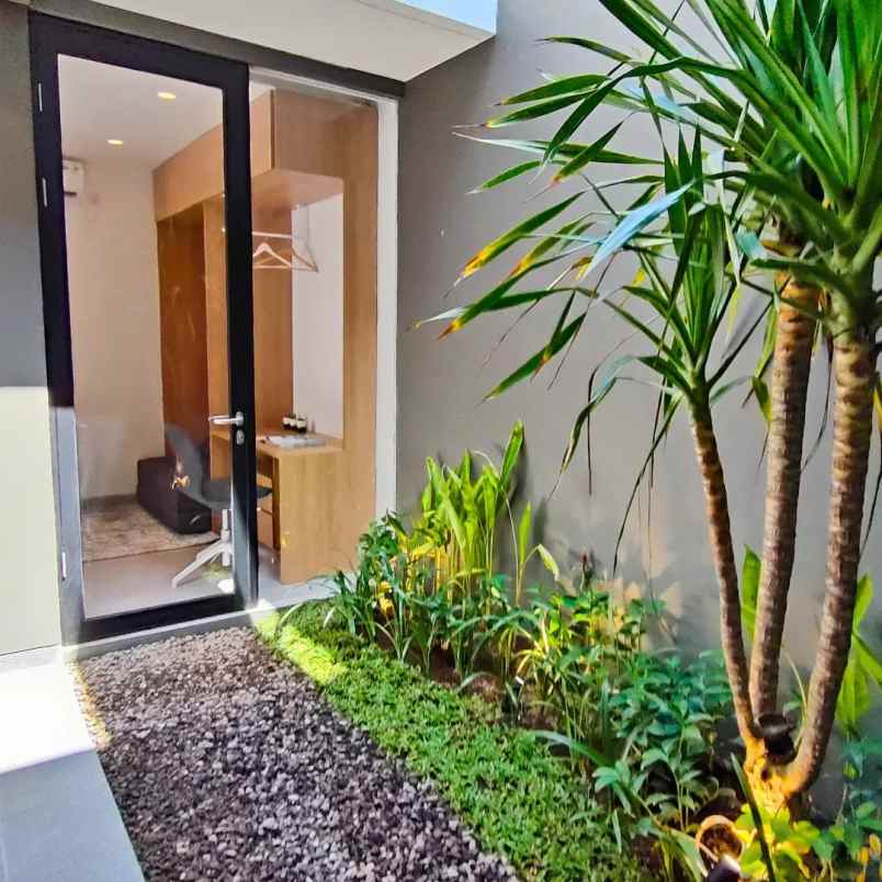 rumah central park merr surabaya