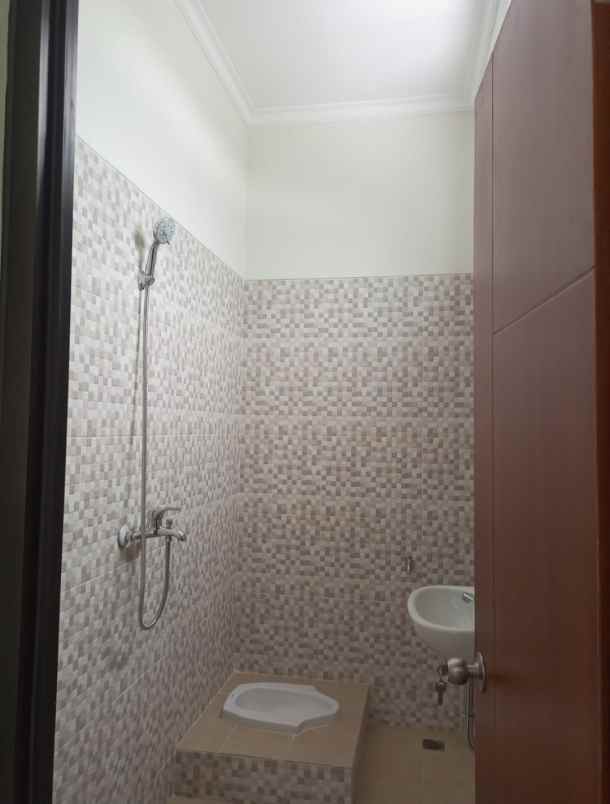 rumah cluster 700 jt an di sukatani tapos depok