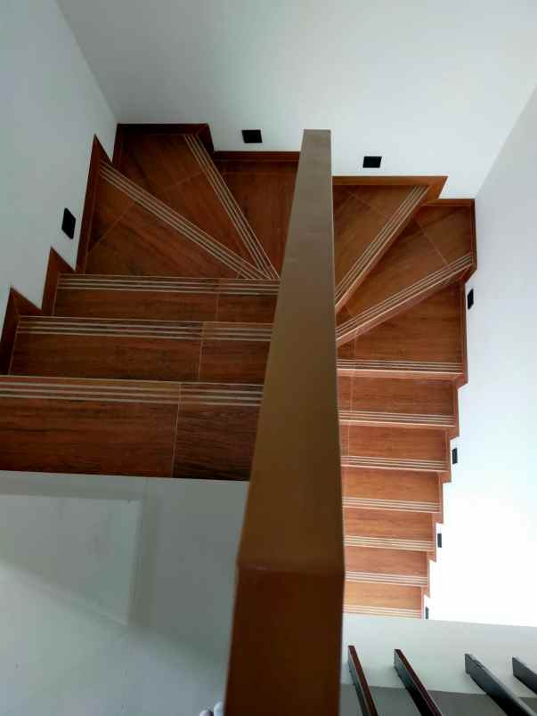 rumah curug pekapuran cimanggis