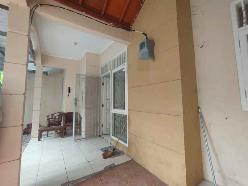 rumah dekat mall di prima harapan regency bekasi utara