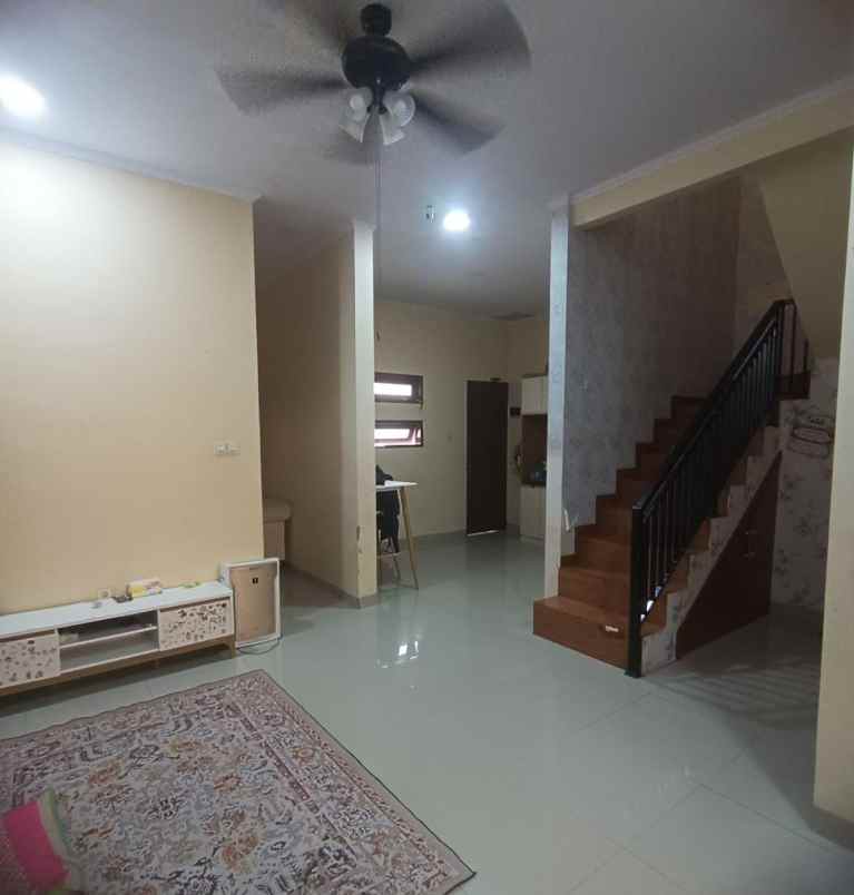 rumah dijalan moh kahfi dijual cepat