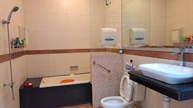 rumah dijual jatiwaringin pondok gede bekasi