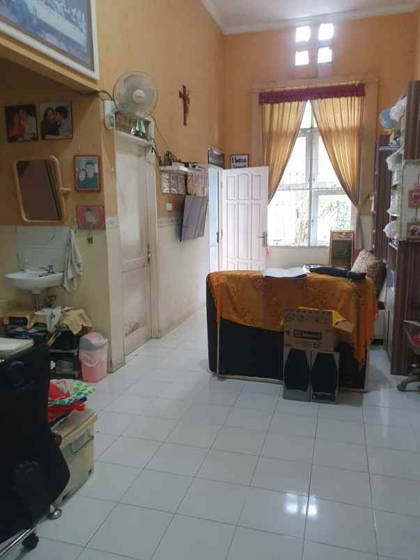 rumah dijual taman puspa raya citraland surabaya barat