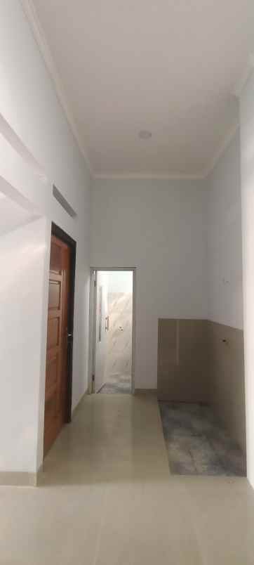 rumah dua lantai siap huni di kota depok