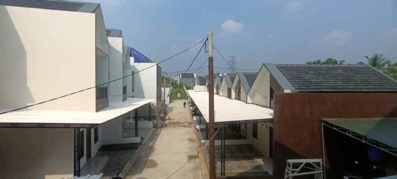 rumah dua lantai siap huni di kota depok