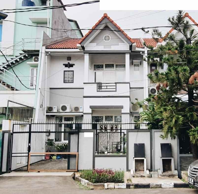 rumah gading kirana