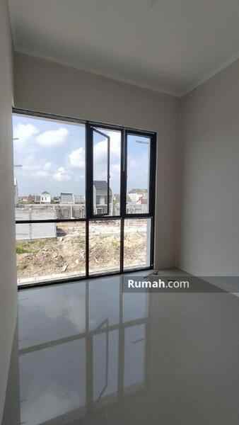 rumah grand alana surabaya