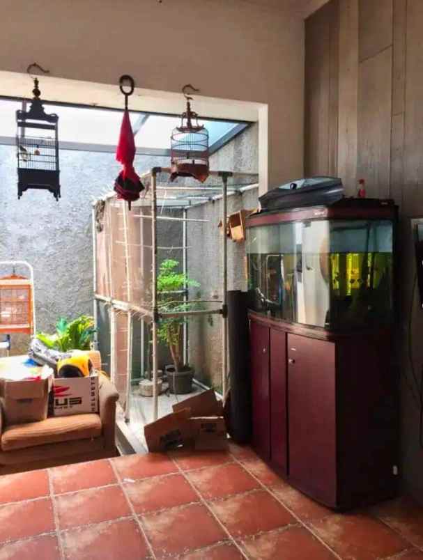 rumah hook 2 lantai di kapling ptb menceng jkt barat