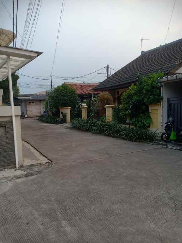 rumah hook bebas banjir harga 2m dekat grand galaxy